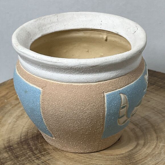 Unique Pastel Southwestern Style Studio Art Pottery Planter With Cats Signed 4” - Picture 3 of 6